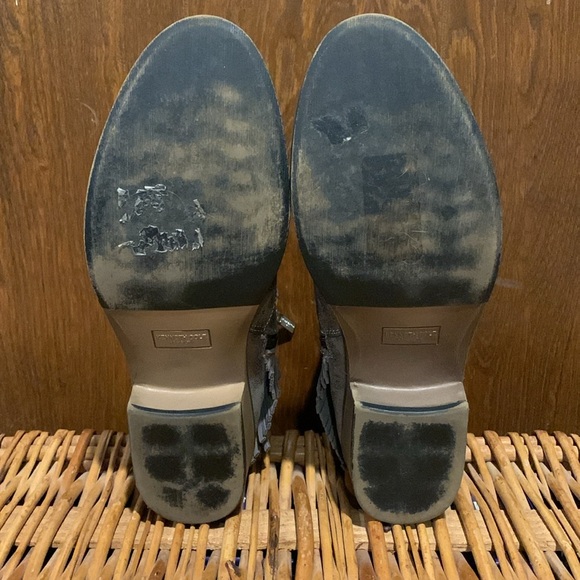 Bronze Kenneth Cole Fringe Boots Booties - Picture 4 of 5